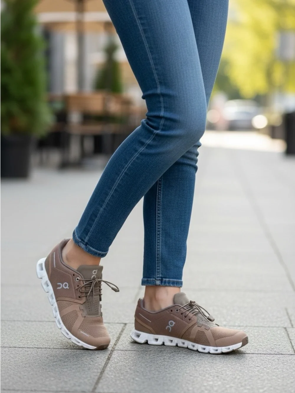 On Cloud Swiss Engineering Running Sneakers Tan Camel EU39 / US8 - Picture 2 of 6
